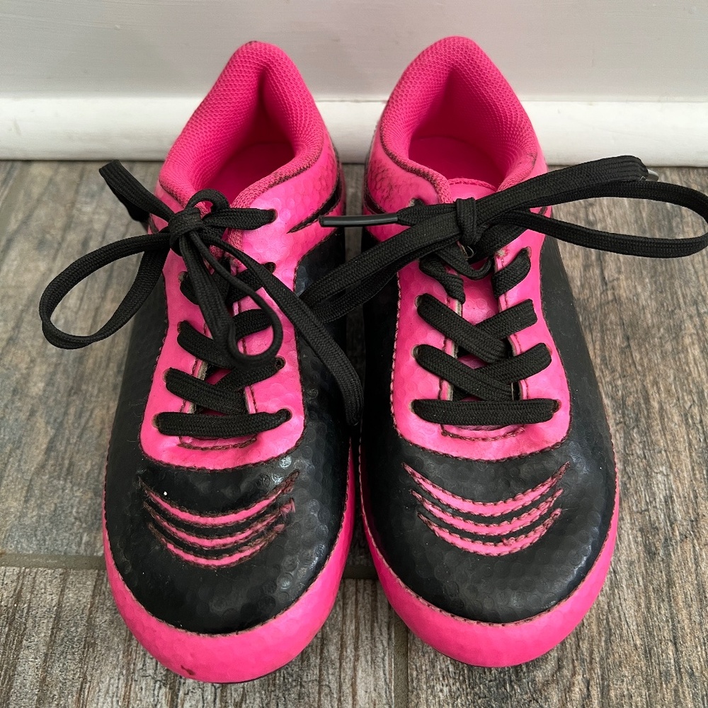 Cleats toddler girl Vizari size 8 pink black soccer